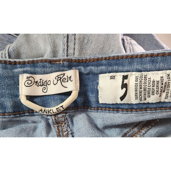 Indigo Rein Juniors Sz 5 Anklet Skinny Blue Jeans Light Wash Distressed - Picture 2 of 3